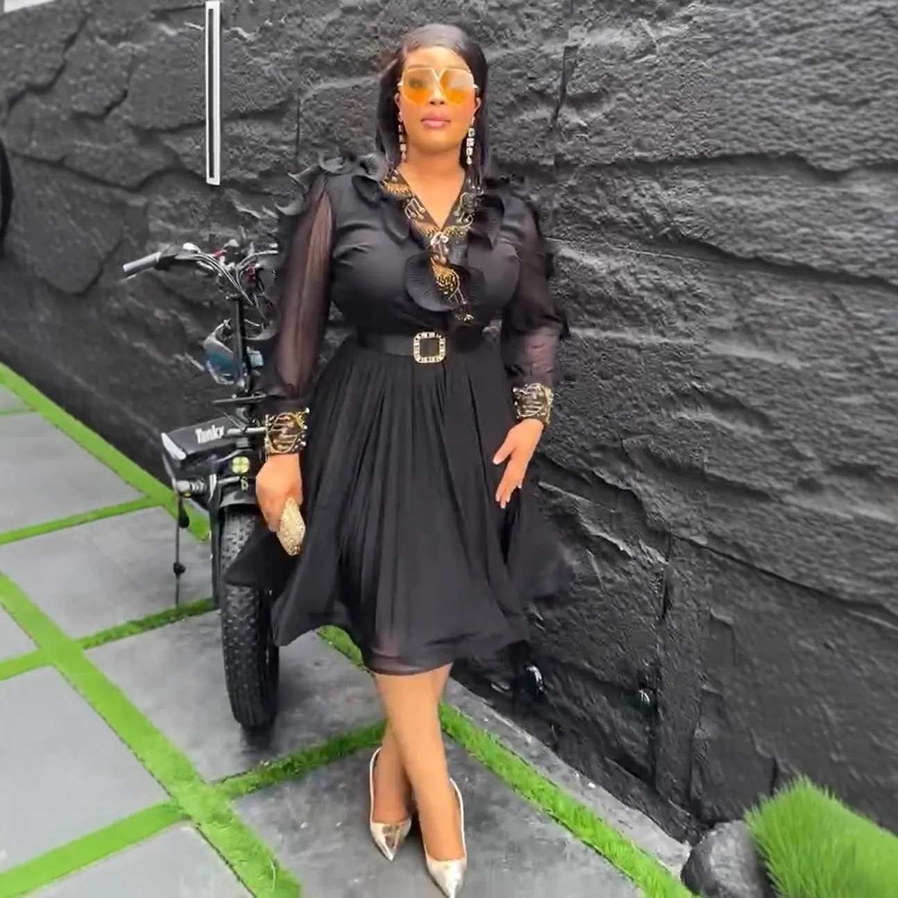 Robe en mousseline plissée à volants pour femmes de grande taille